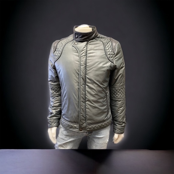 Dolce & Gabbana Other - 💥HOST PICK💥 Dolce and Gabbana Mens Quilted Coat Size 52